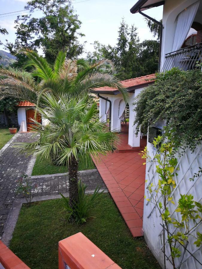 Villa Da Adria Al Corvenale - Casa Vacanze Carrara - Exterior foto