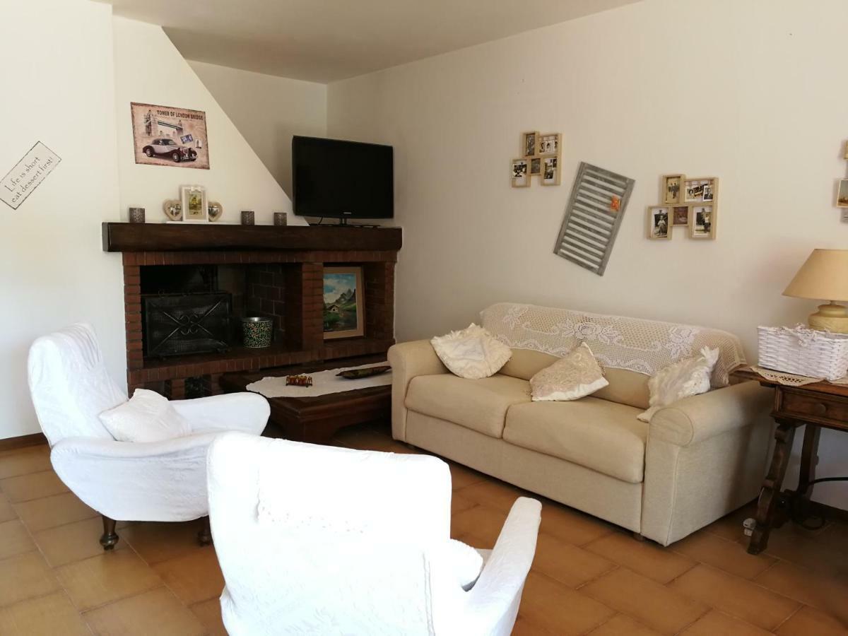 Villa Da Adria Al Corvenale - Casa Vacanze Carrara - Exterior foto